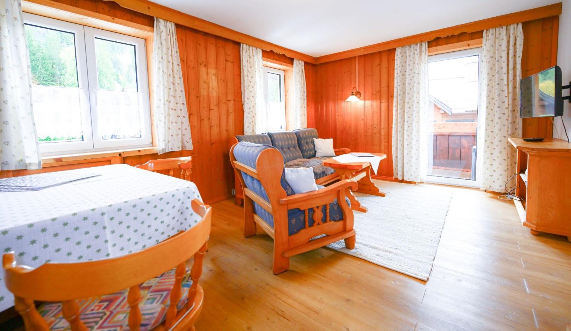 Faltenbach Ferienwohnungen In Oberstdorf Luaran gambar
